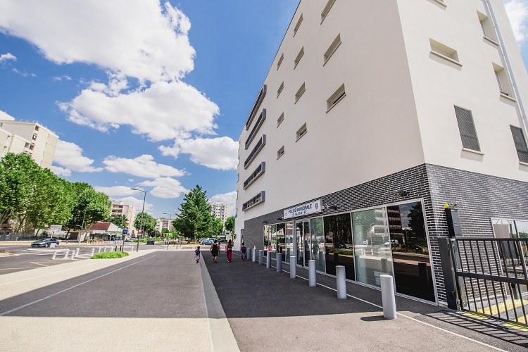 residence azureo le mee sur seine 