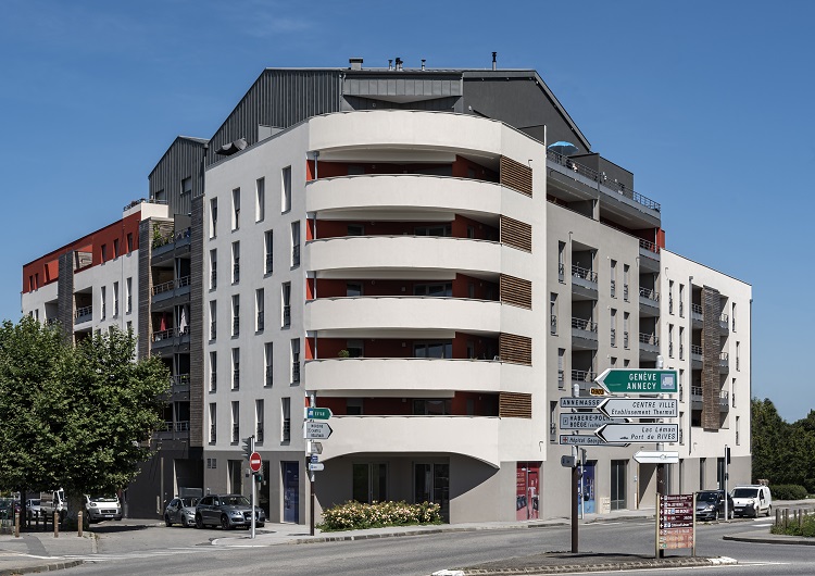 residence renaissance a thon les bains 